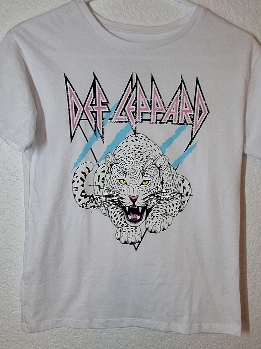 NWOT White Kids Graphic Tee -Def Leopard Logo LG 10/12